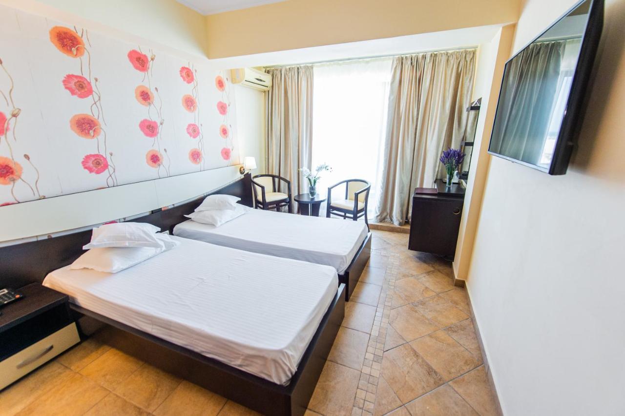 Hotel Prestige มามายา ภายนอก รูปภาพ
