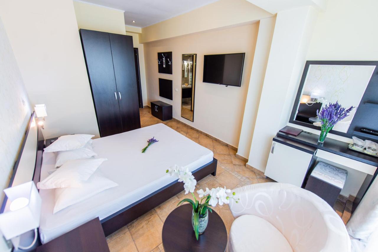 Hotel Prestige มามายา ภายนอก รูปภาพ