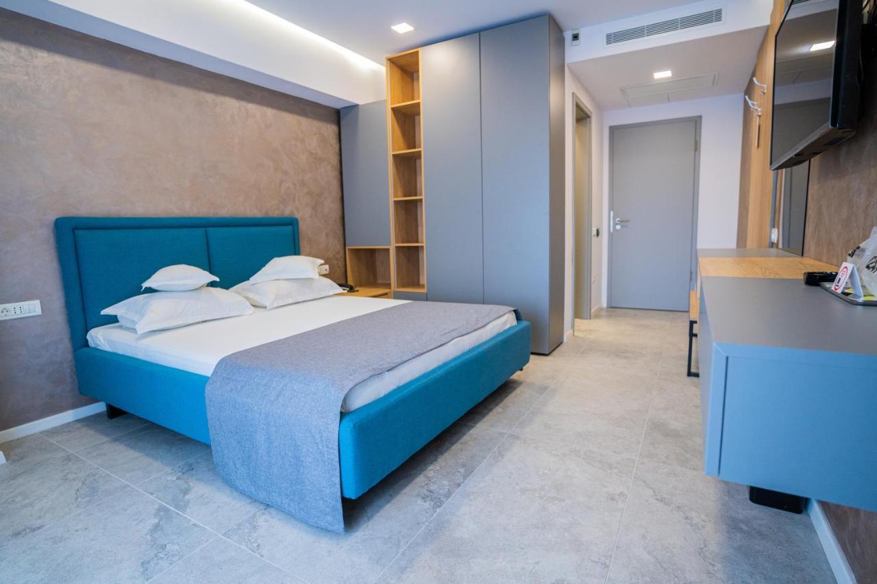 Hotel Prestige มามายา ภายนอก รูปภาพ