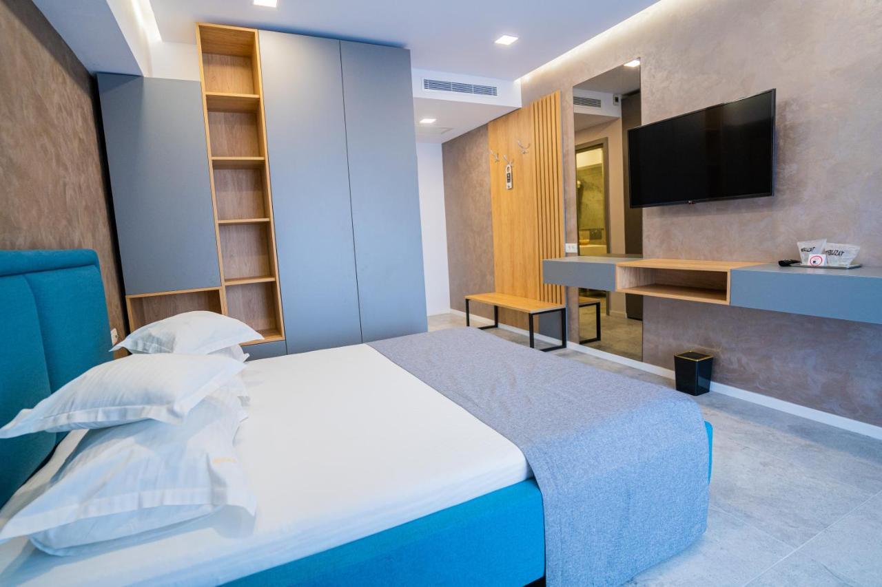 Hotel Prestige มามายา ภายนอก รูปภาพ